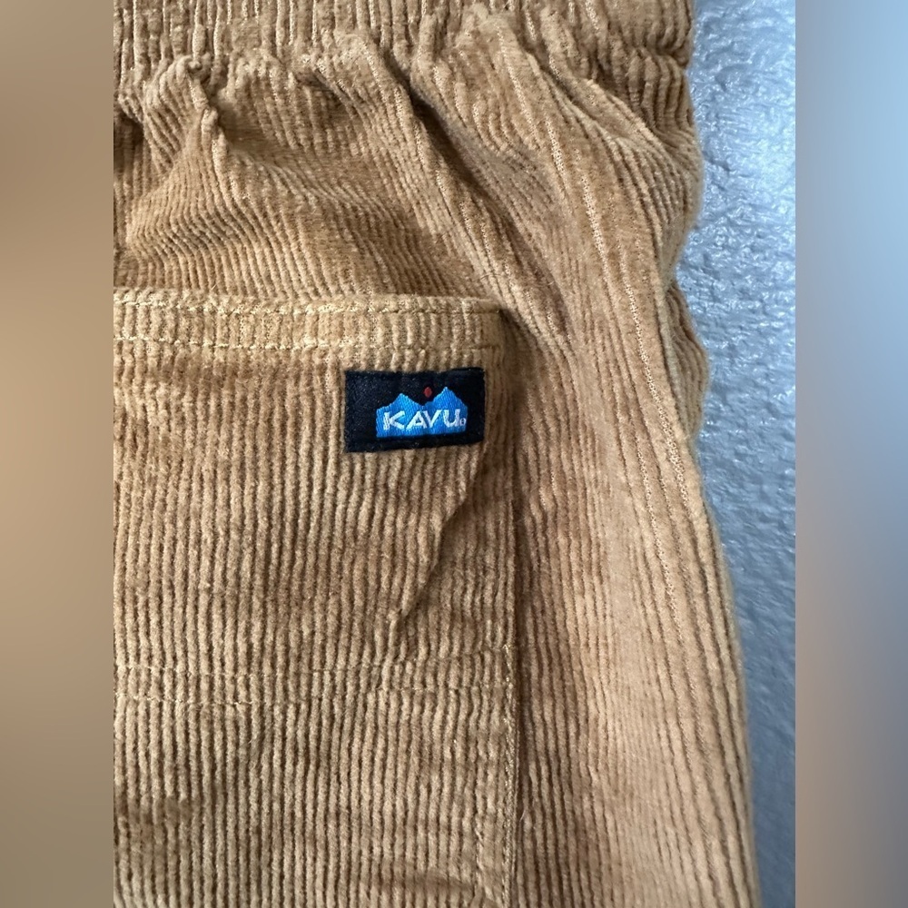 NWT KAVU Women’s Shore Thing Shorts in Basswood Tan, size 2. - Picture 7 of 10